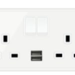 2 GANG DP SWITCHED BS SOCKET 13A 250V WITH 2 USB CHARGERS 5V 3.1A