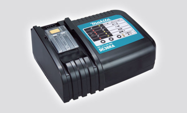 BATTERY CHARGER SET (194864-3) 220-240V