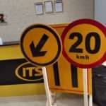 TRAFFIC DIVERSION SIGNS