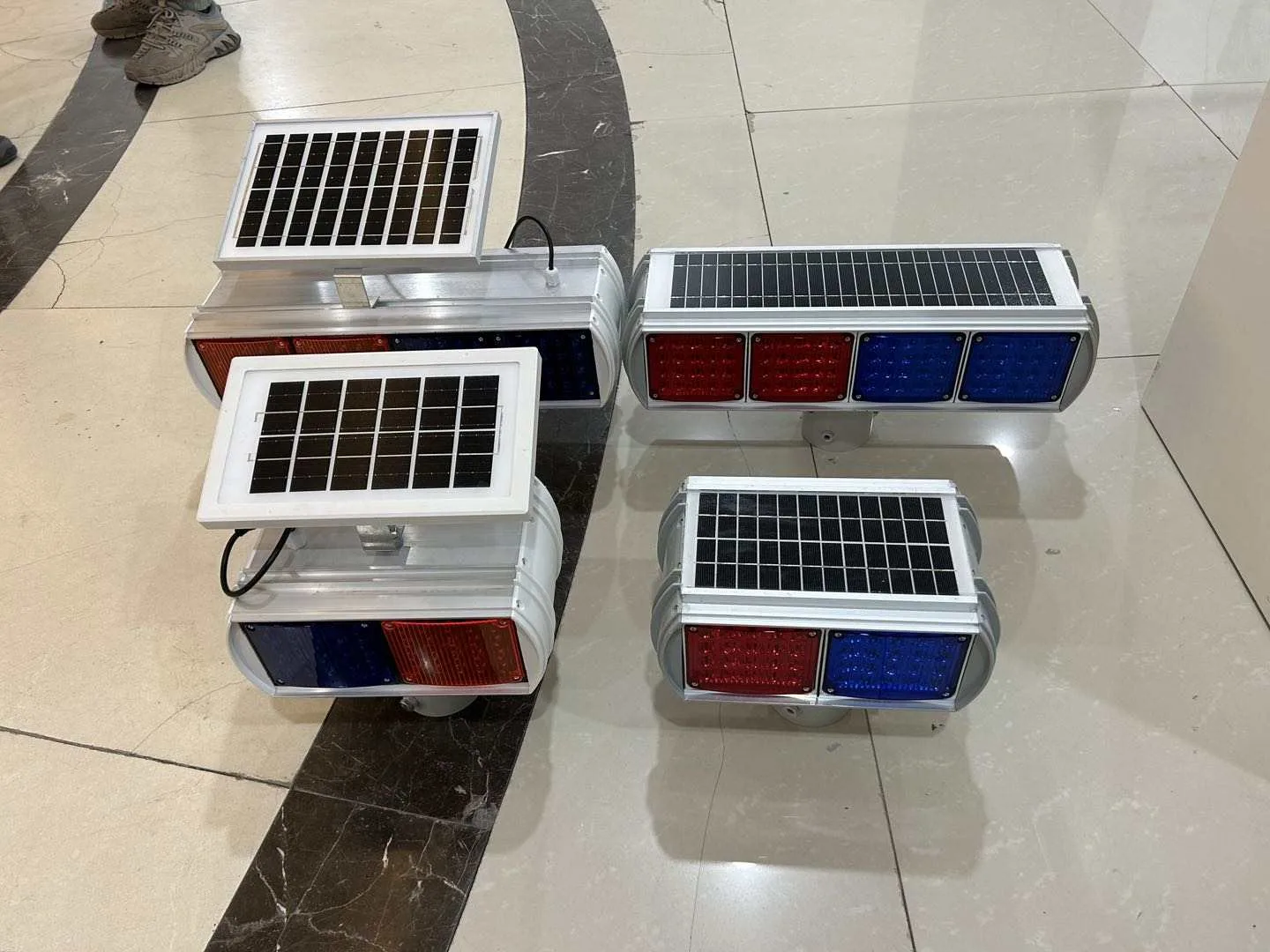 Strobe light for emergency vehicles solar warning light - Image 5