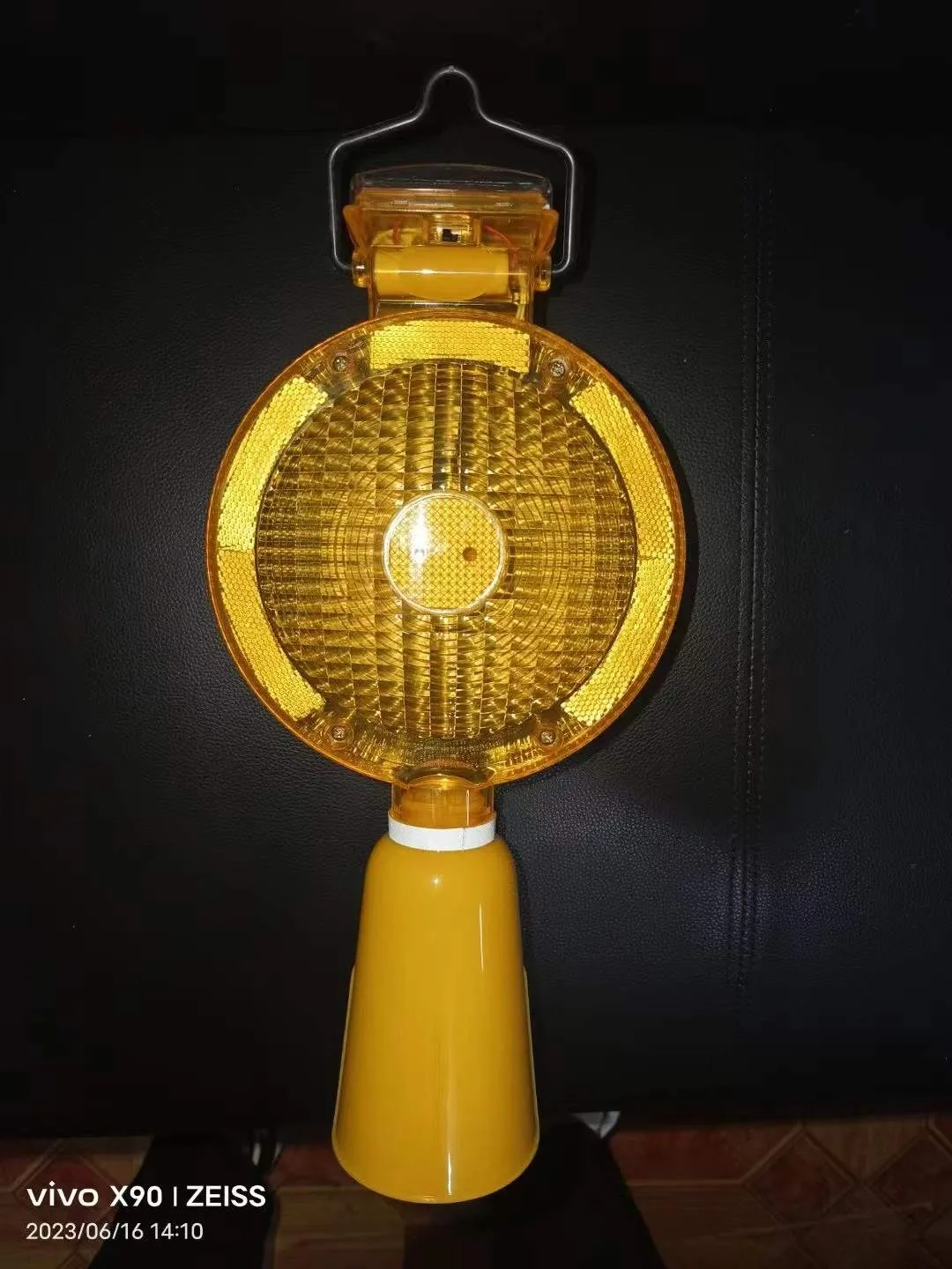 Portable Solar LED Traffic Warning Light
